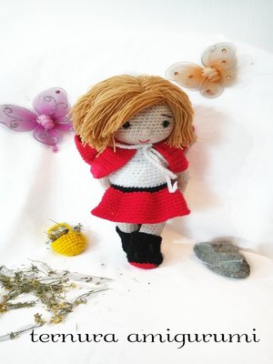 cover image of Crochet pattern of Sarah little Red Riding Hood